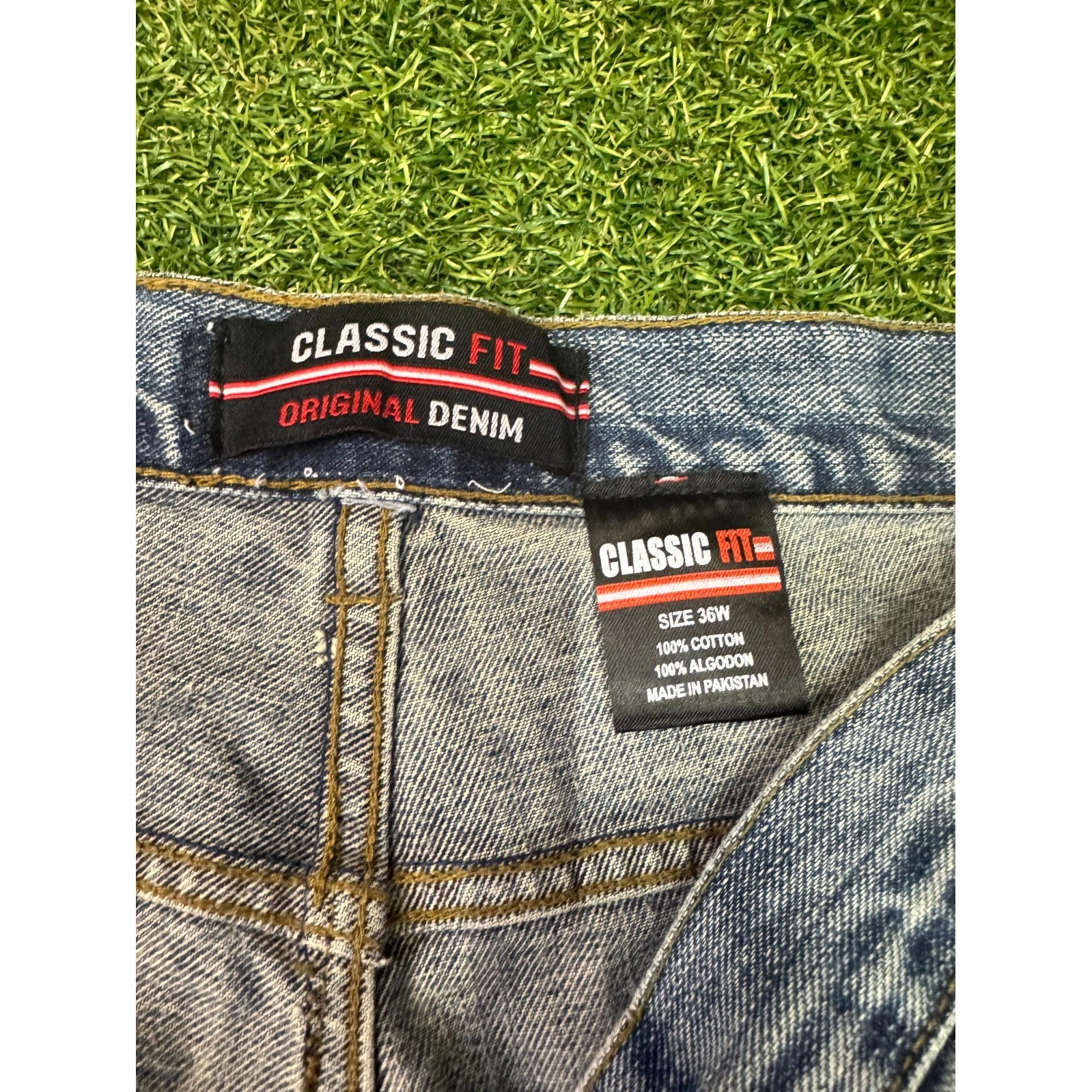 Fine Goods Jeans Mens 36 Blue Denim Cotton Classic Fit 5-Pockets Straight Leg — image 5 of 8